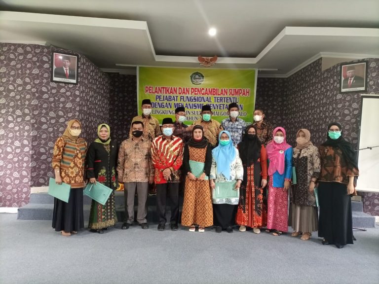 Rektor IAIN Sultan Amai Gorontalo Lantik Pejabat Fungsional Hasil Penyetaraan