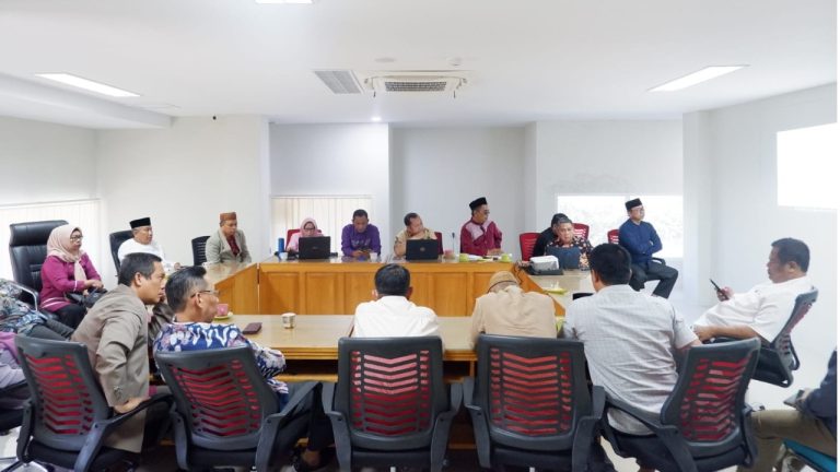 Rapat Pimpinan untuk Evaluasi Akademik Semester Berjalan